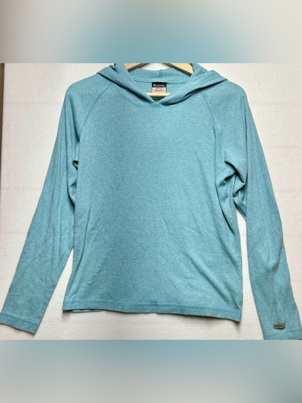 Columbia XCOOL Women’s Large Hooded Shirt Light Blue Long Sleeve Performance